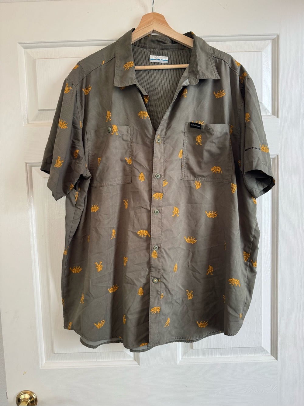 Columbia Olive Short-Sleeve Button-Down Shirt with Yellow Print